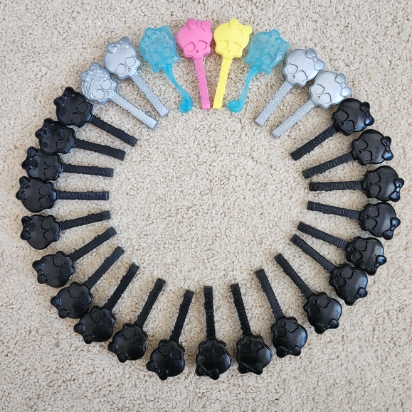 monster high Other - Monster High Brush Lot